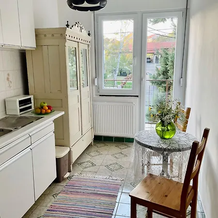 With Beautiful View Of Avala Mountain 3 For 6 Guests Max Srb, De, En Belgrado