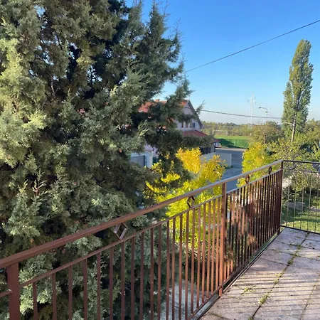 Apartamento With Beautiful View Of Avala Mountain 3 For 6 Guests Max Srb, De, En *